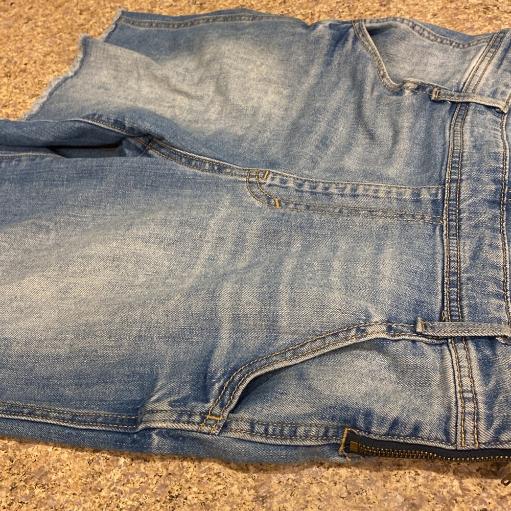 Gap Shortall Blue Jean Bib Overall Shorts Denim XS FLAWS Distressed - Picture 5 of 17